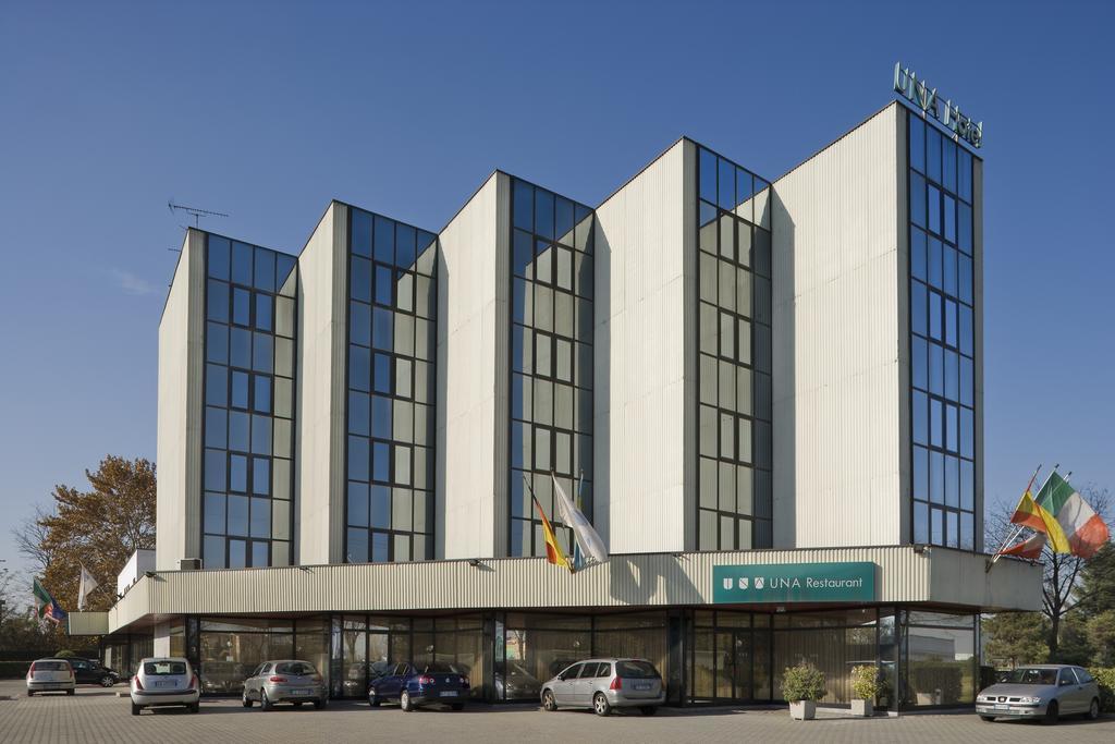 Una Hotel Лоді Екстер'єр фото